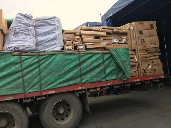 乌拉特中家具托运